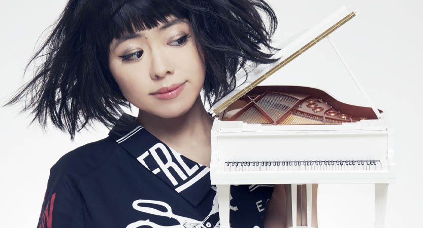 English Stripped Bare - B. Bearington & Naomi Learn Real English; Culture & Fashion: Jazz Pianist Hiromi Uehara